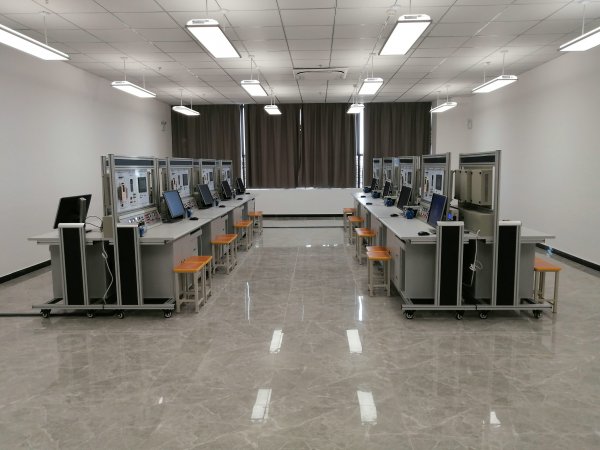 �W�j��PLC�ɾ��̿�������׃�l�{�ټ�늚���ƌ���b��