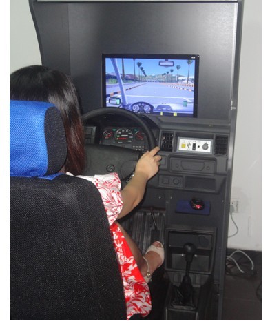 汽車駕駛模擬器