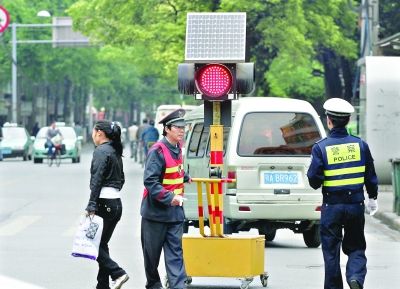 �{����ԇ��ͨ��̖��