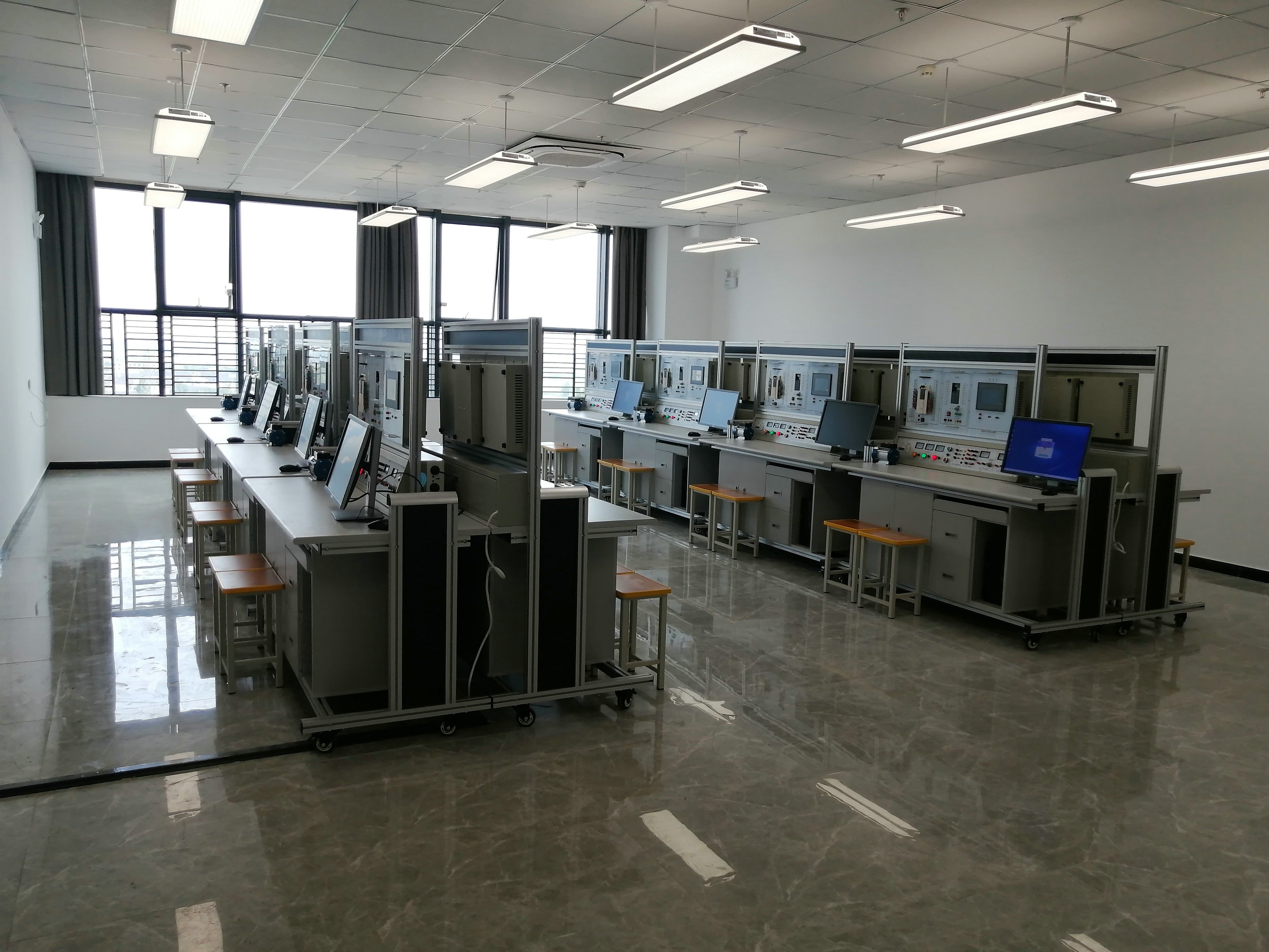 網絡型PLC可編程控制器實驗裝置